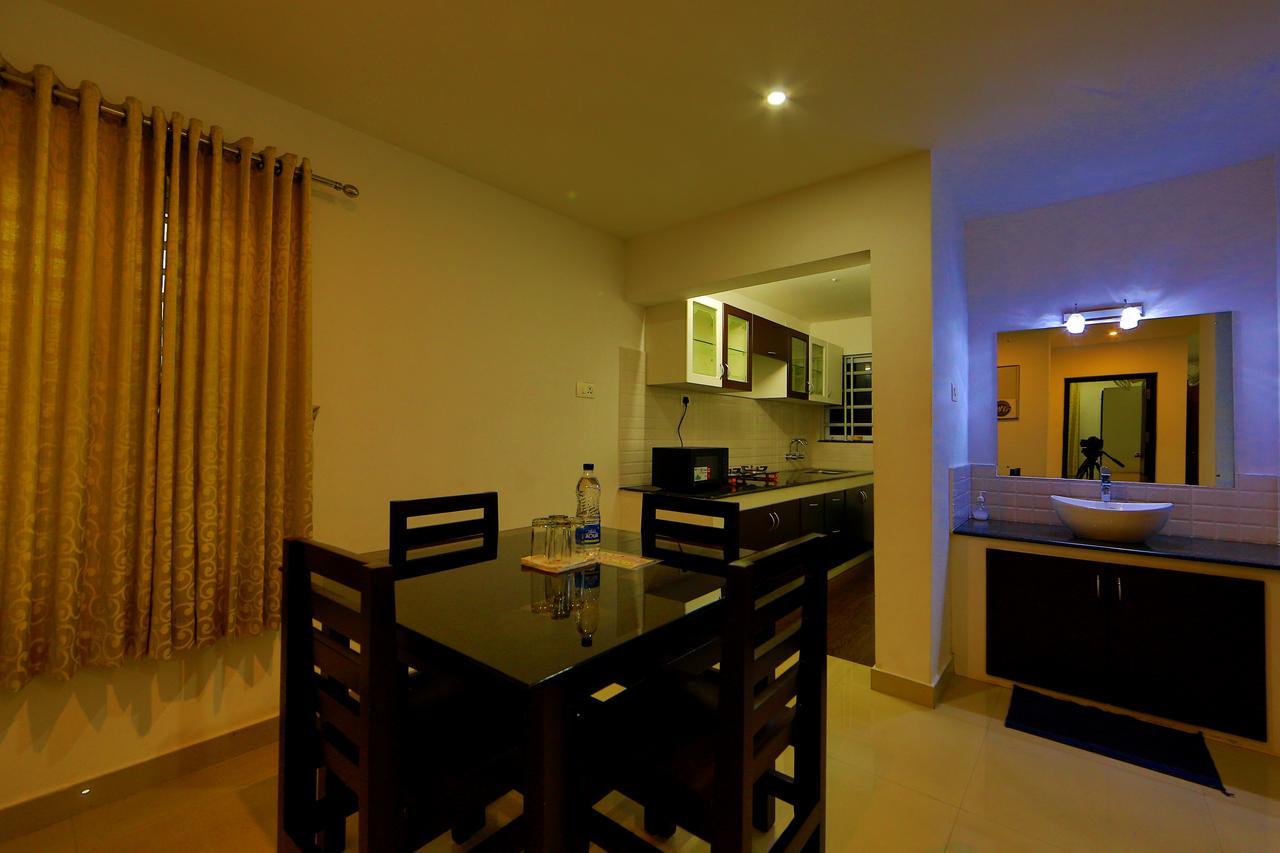 Sara Hotels And Apartments Nedumbassery Exteriör bild