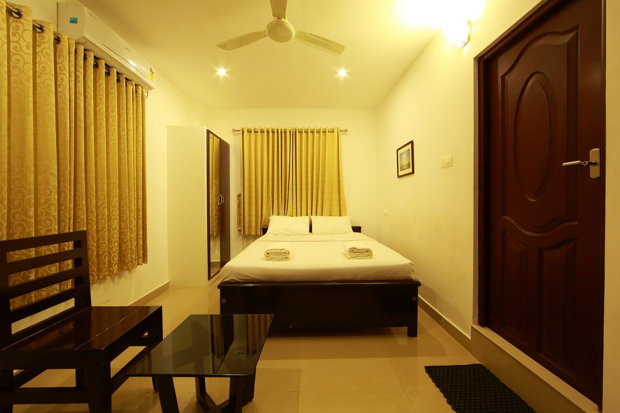 Sara Hotels And Apartments Nedumbassery Exteriör bild