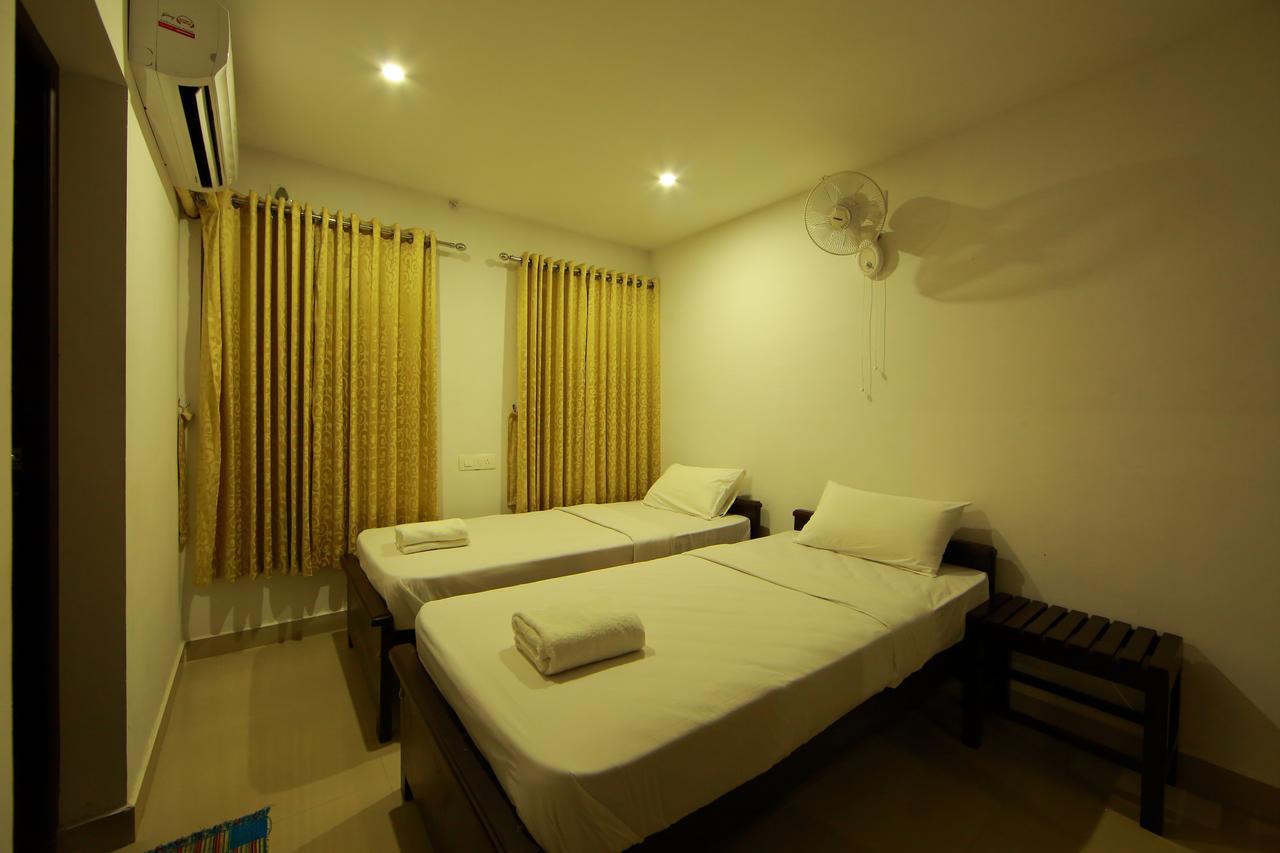 Sara Hotels And Apartments Nedumbassery Exteriör bild