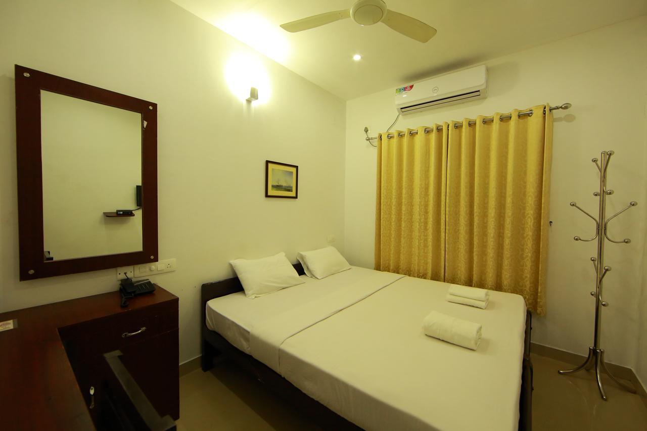 Sara Hotels And Apartments Nedumbassery Exteriör bild